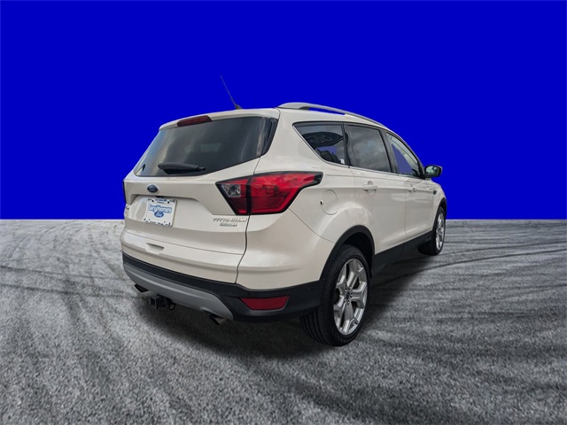 2019 Ford Escape Titanium photo 4
