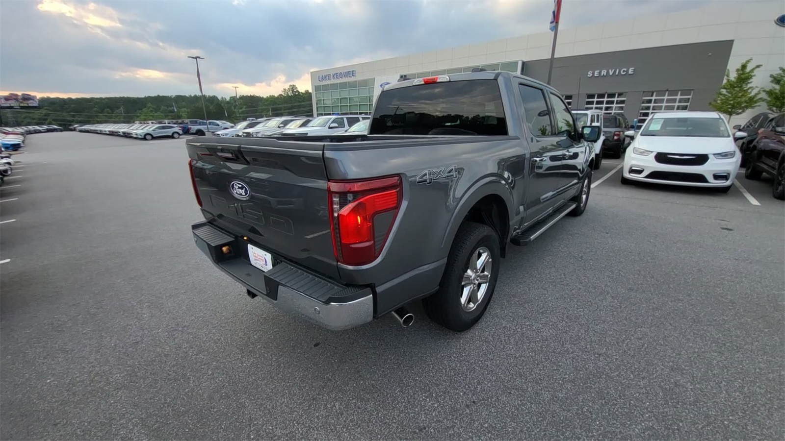 2024 Ford F-150 XLT photo 4