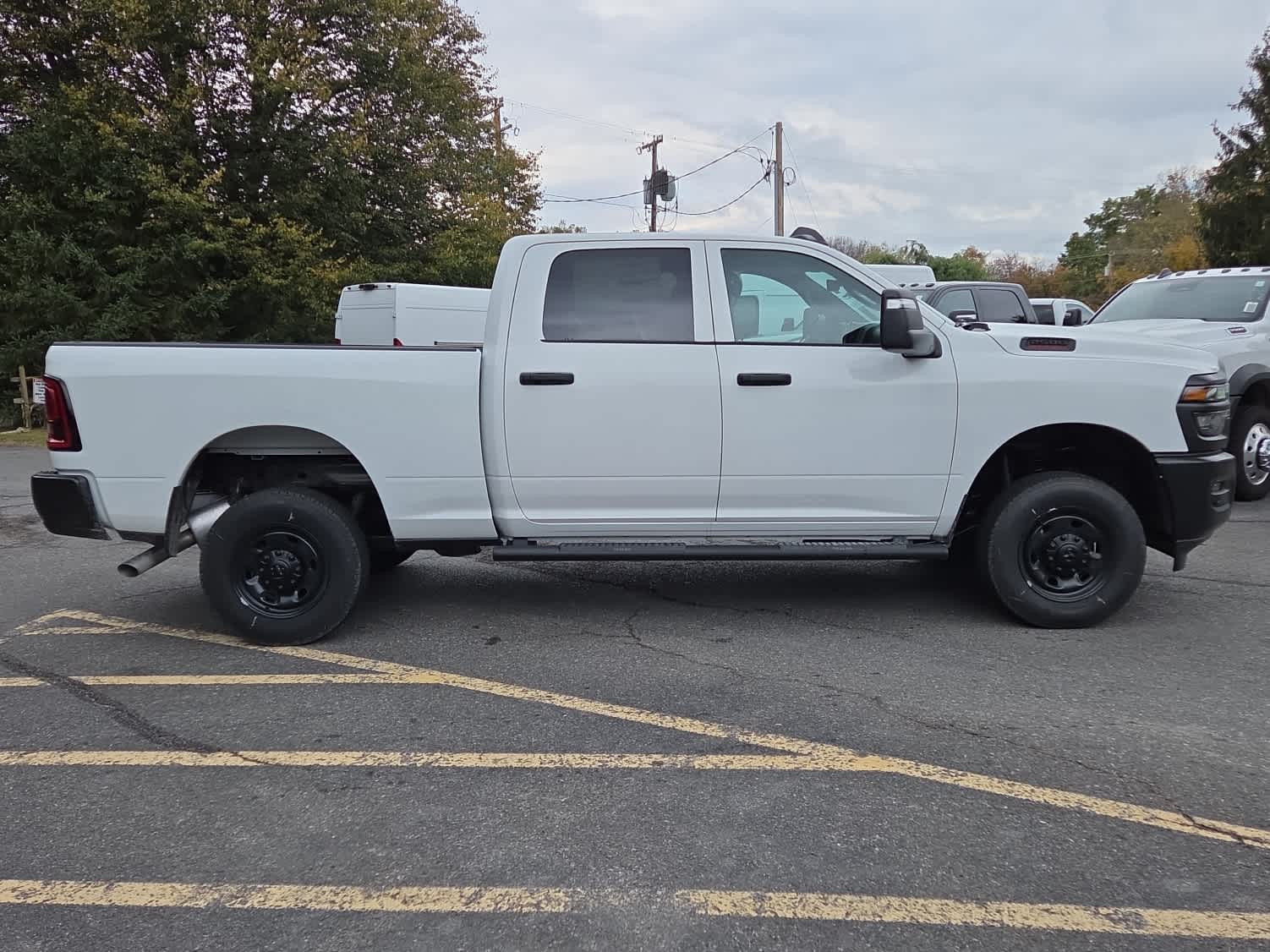 2025 Ram 2500 Tradesman photo 3