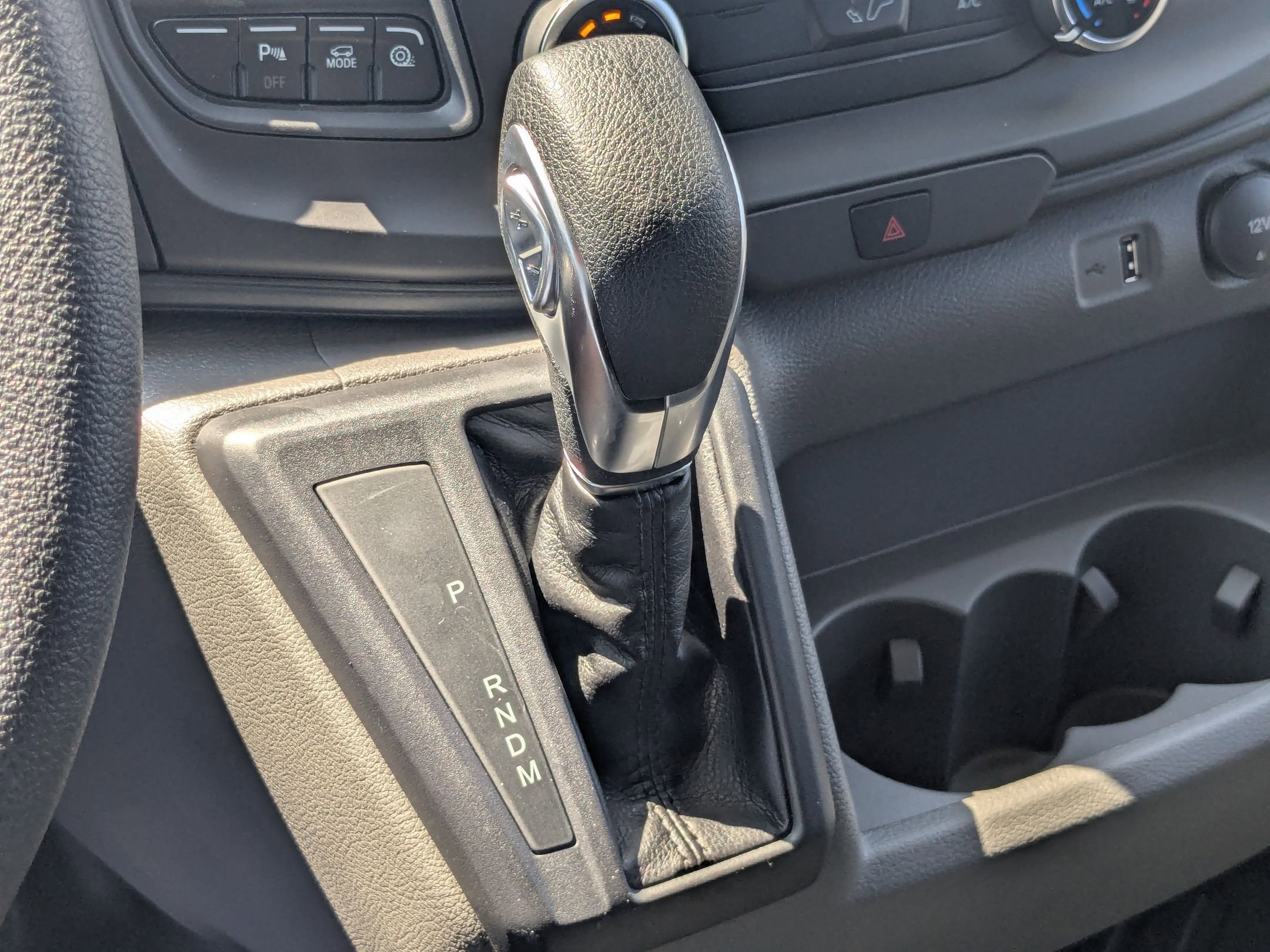 2025 Ford Transit Cargo Van photo 17