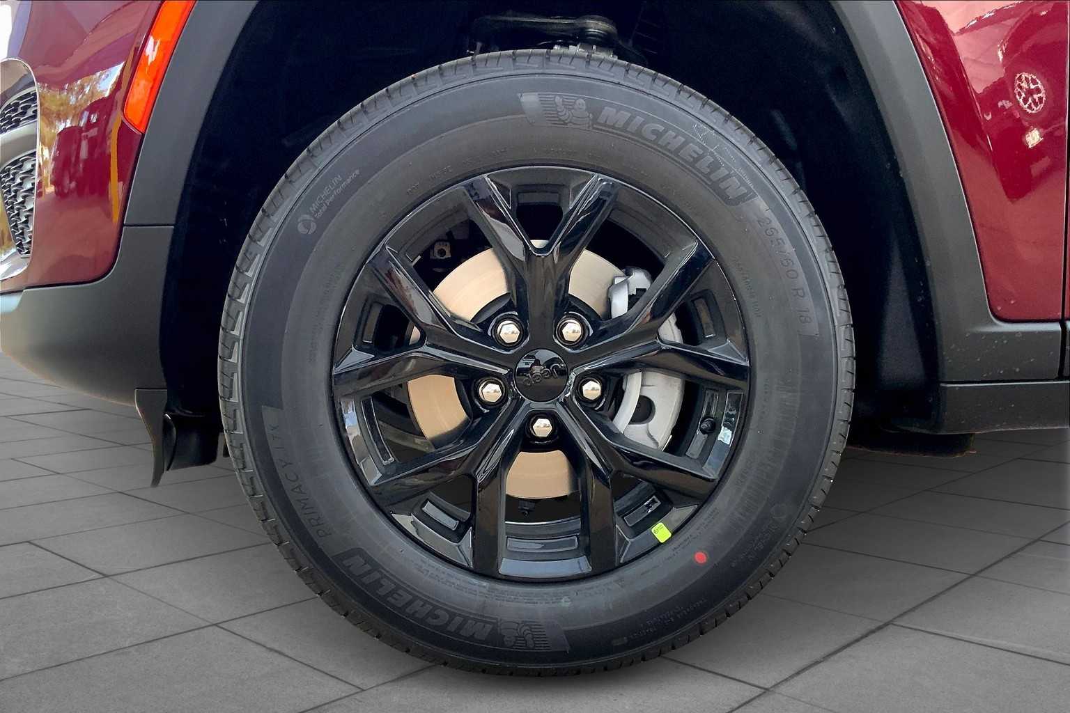2025 Jeep Grand Cherokee Altitude X photo 12