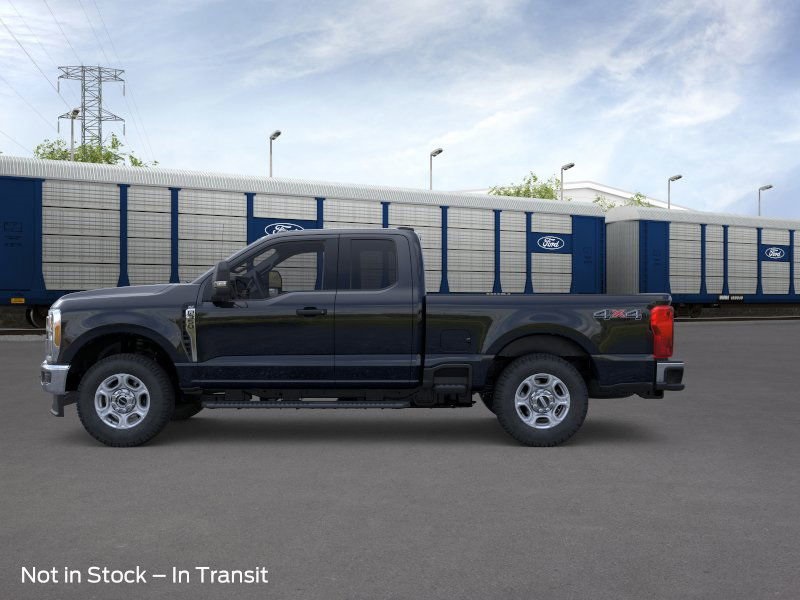 2026 Ford F-350 XLT photo 3