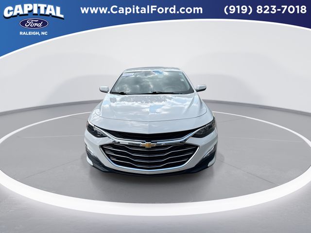 2023 Chevrolet Malibu LS photo 3