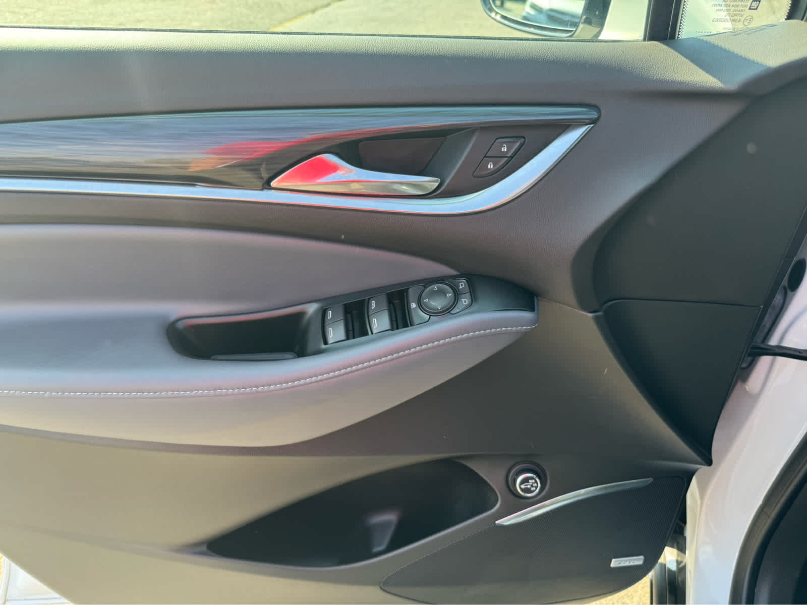 2024 Buick Enclave Essence photo 11