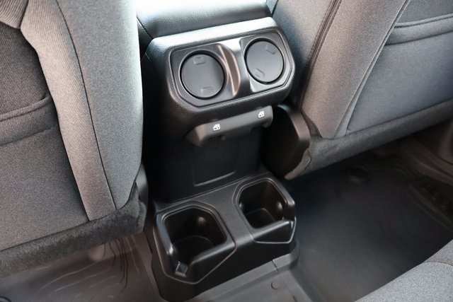 2025 Jeep Gladiator Sport S photo 32