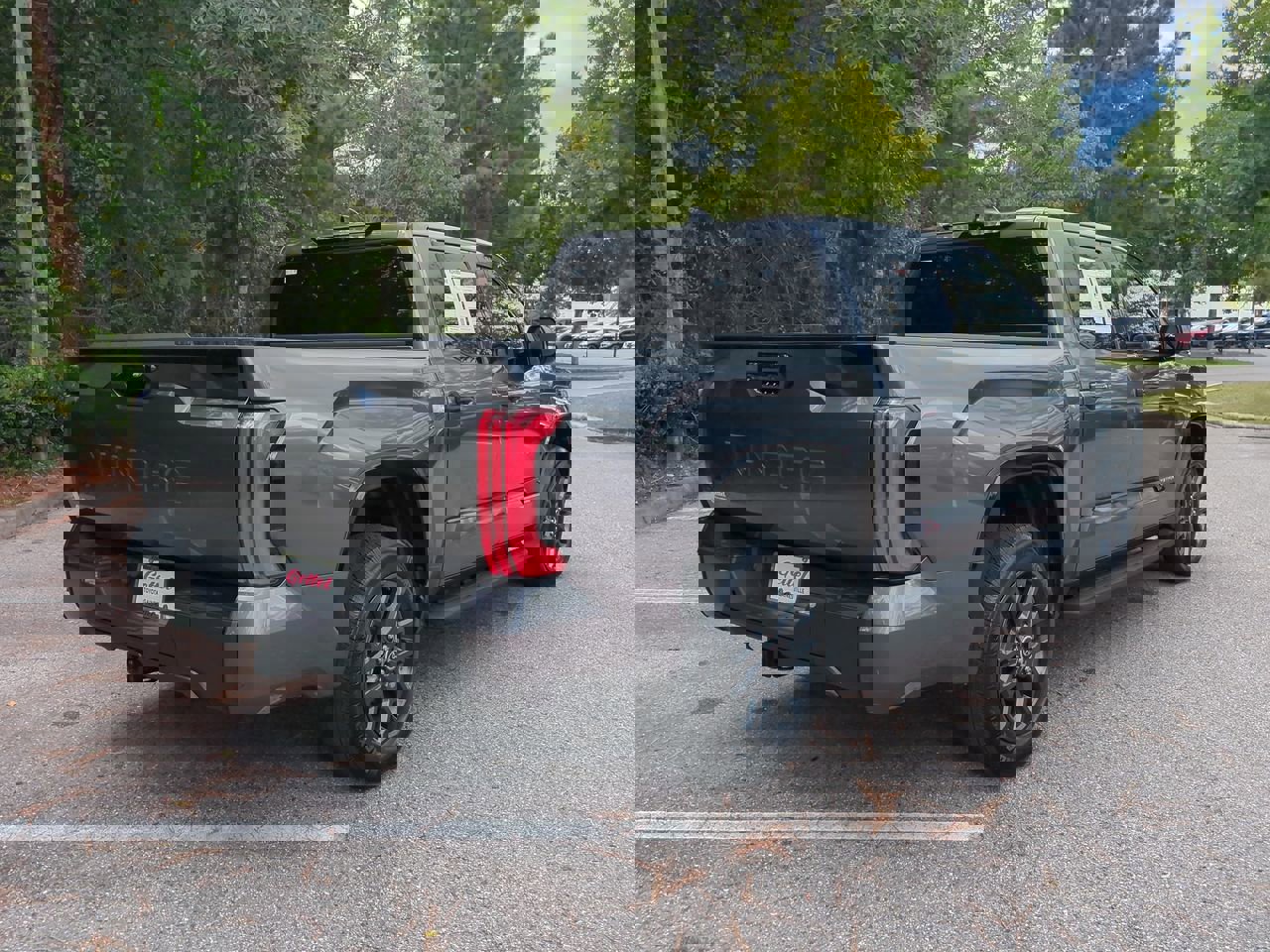 2023 Toyota Tundra Platinum photo 4