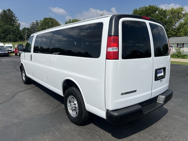 2023 Chevrolet Express 3500 LS photo 17