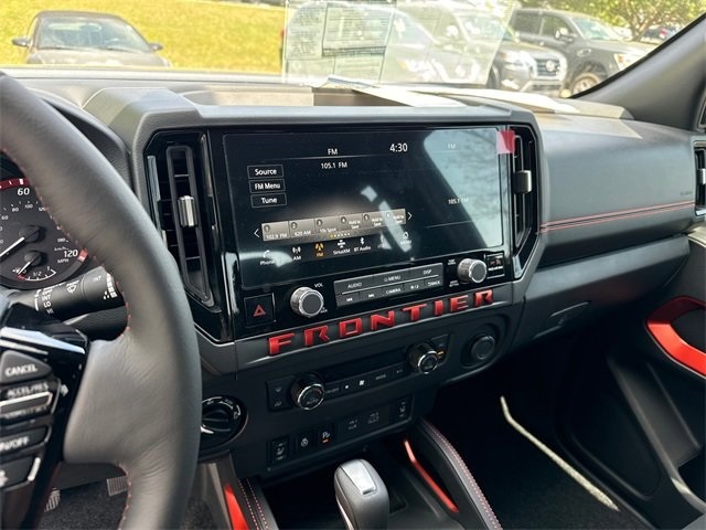 2025 Nissan Frontier PRO-4X photo 18