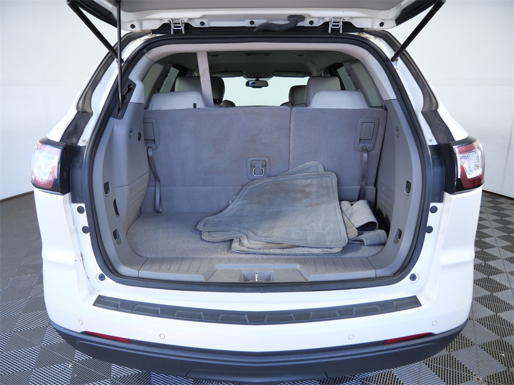 2015 Chevrolet Traverse 2LT photo 8