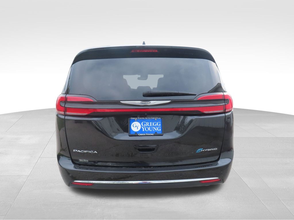 2023 Chrysler Pacifica Hybrid Limited photo 3