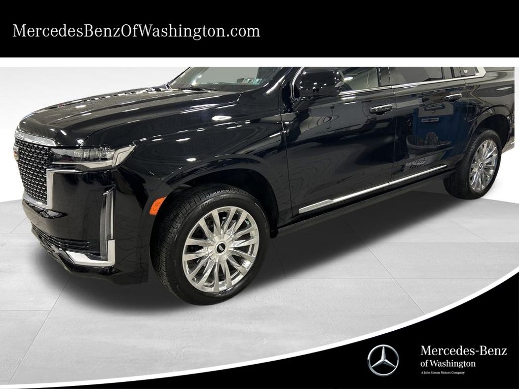 2024 Cadillac Escalade ESV Premium Luxury's photo