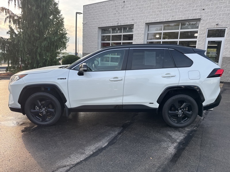 2021 Toyota RAV4 Hybrid XSE photo 5
