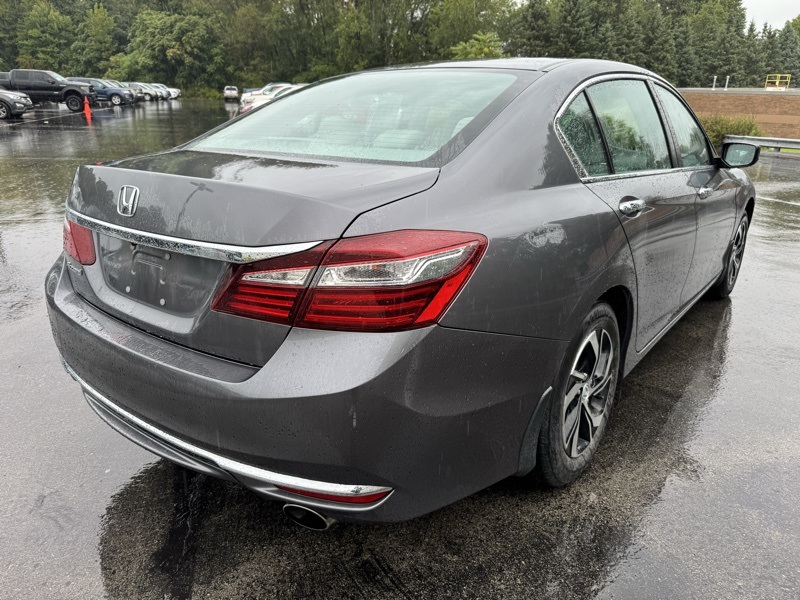 2017 Honda Accord LX photo 3