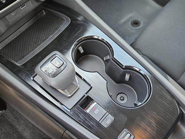 2023 Nissan Rogue S photo 13