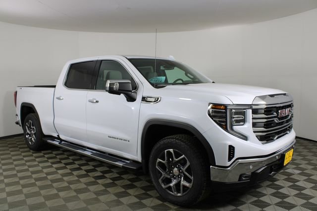 2026 GMC Sierra 1500 SLT's photo