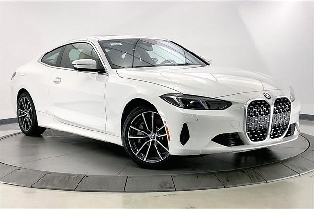 Used 2025 Alpine White BMW  image 1