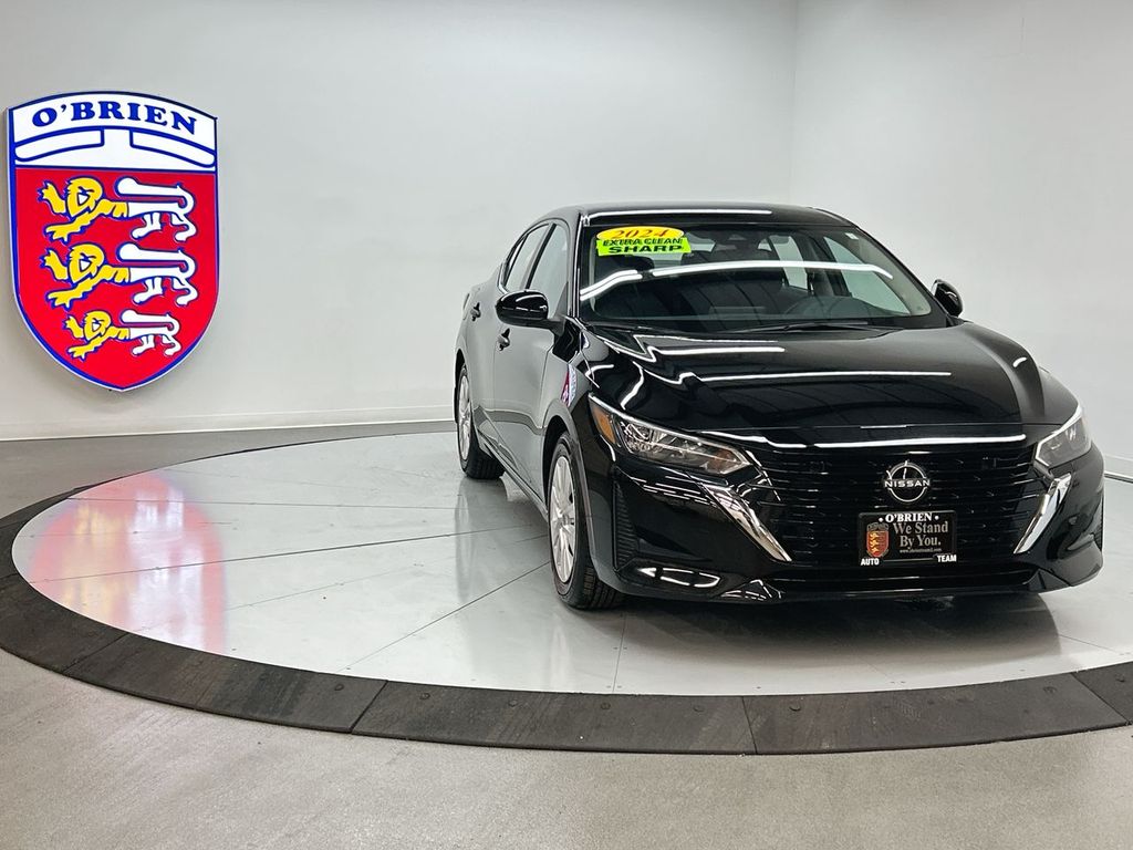 2024 Nissan Sentra S's photo