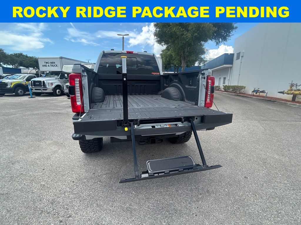 2025 Ford F-250 photo 28