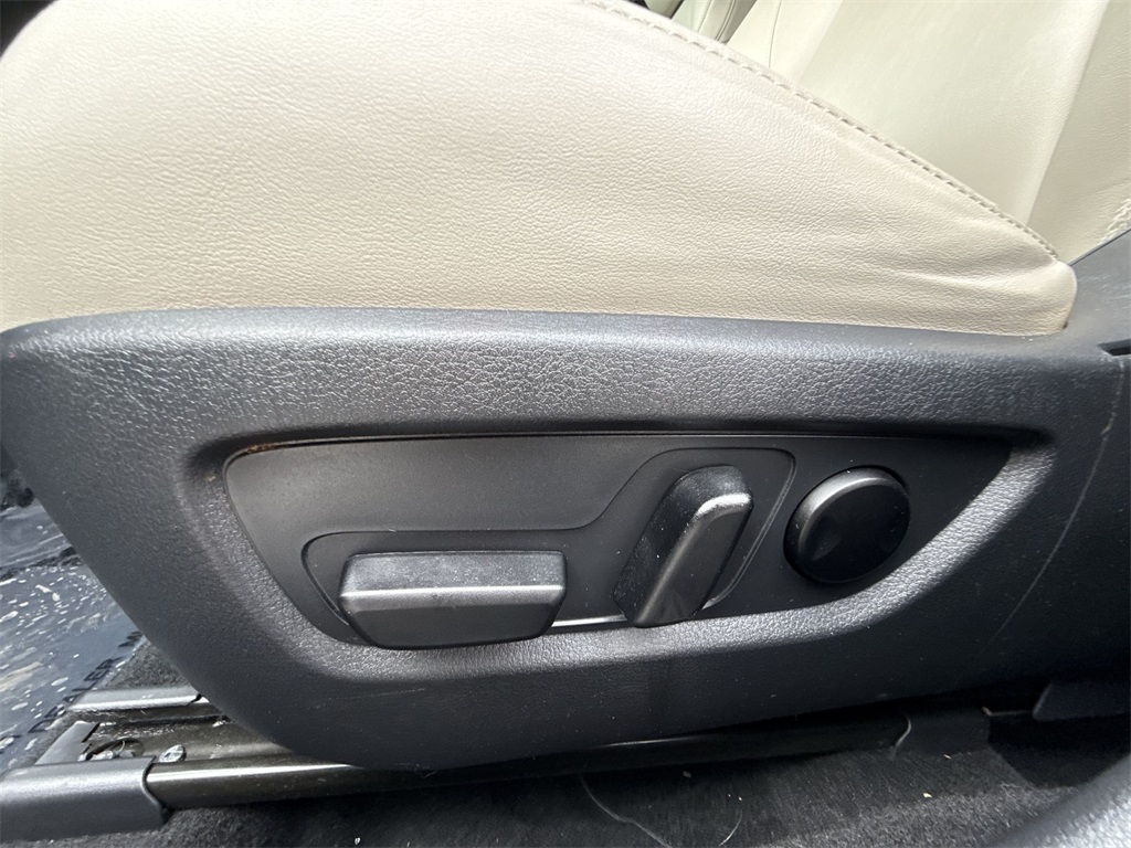 2023 MAZDA CX-30 - Image 11