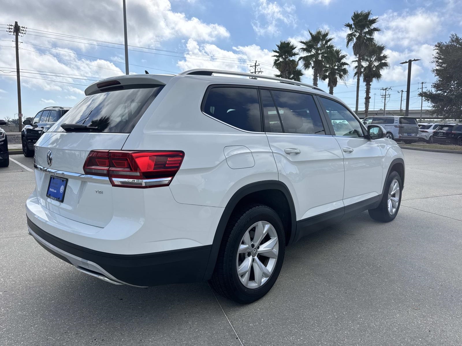 2018 Volkswagen Atlas S photo 4