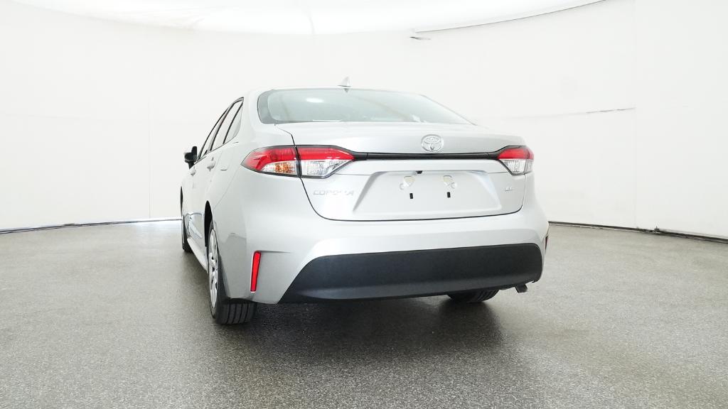 2025 Toyota Corolla LE photo 15
