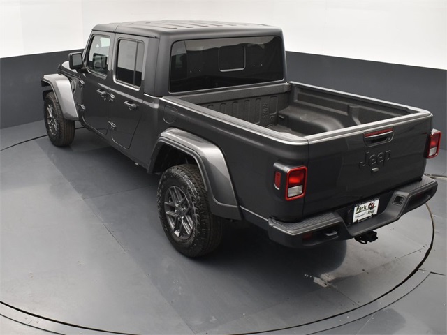 2025 Jeep Gladiator Sport S photo 16