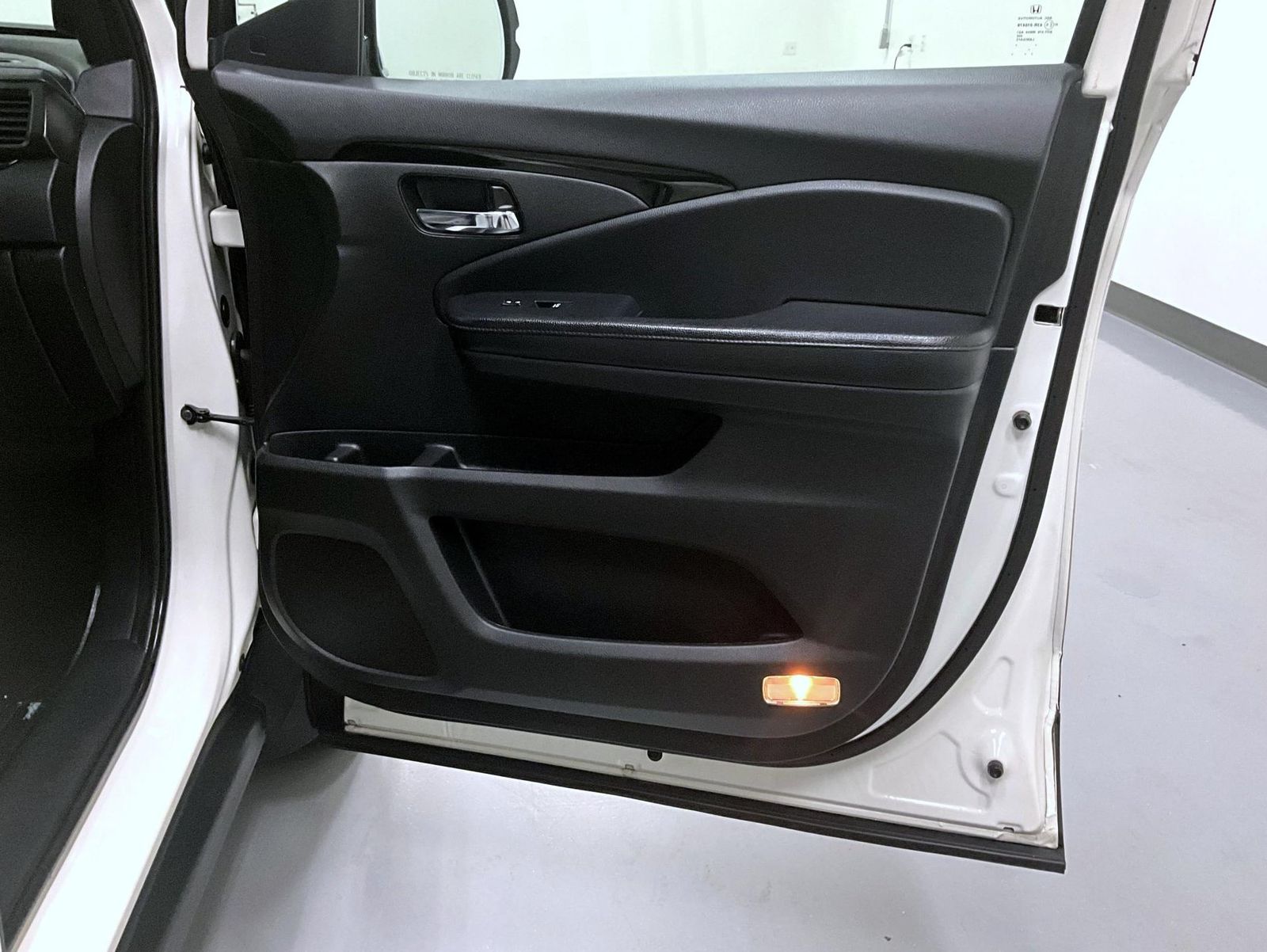 2019 Honda Passport Elite photo 16