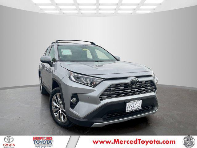 2020 Toyota RAV4 Limited's photo