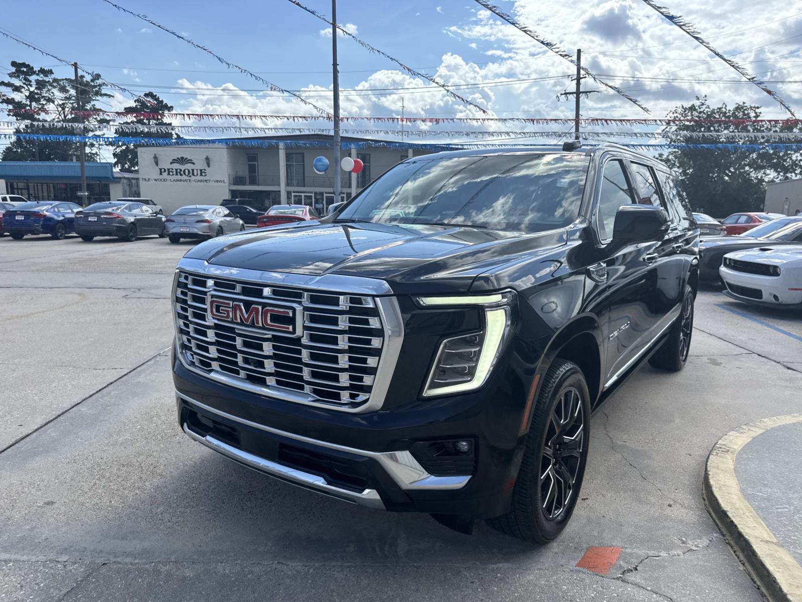 2025 Gmc Yukon XL Denali photo 2