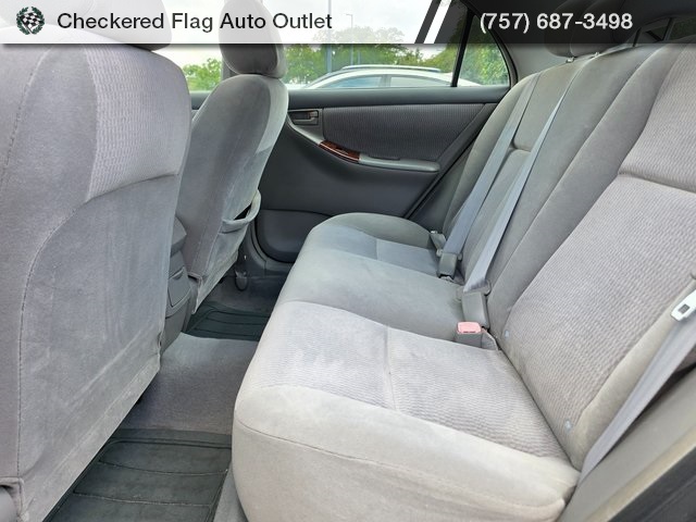2005 Toyota Corolla CE photo 16
