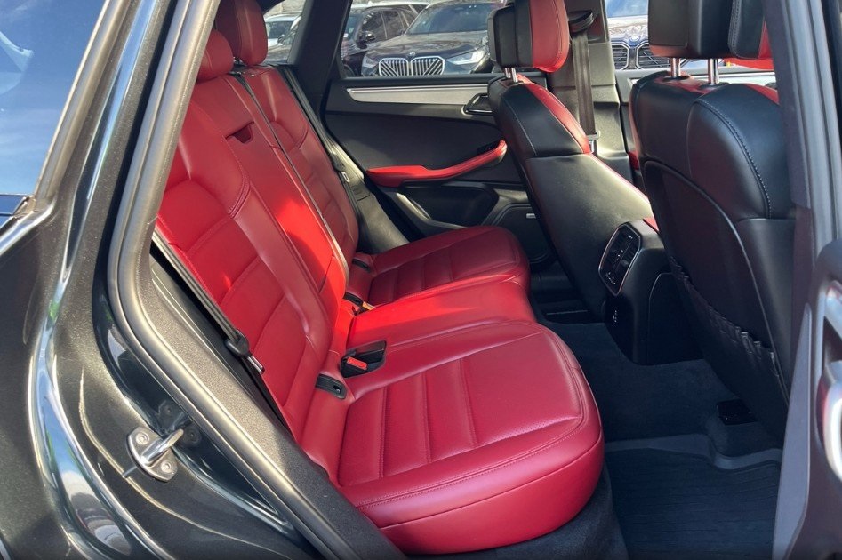 2023 PORSCHE MACAN - Image 22