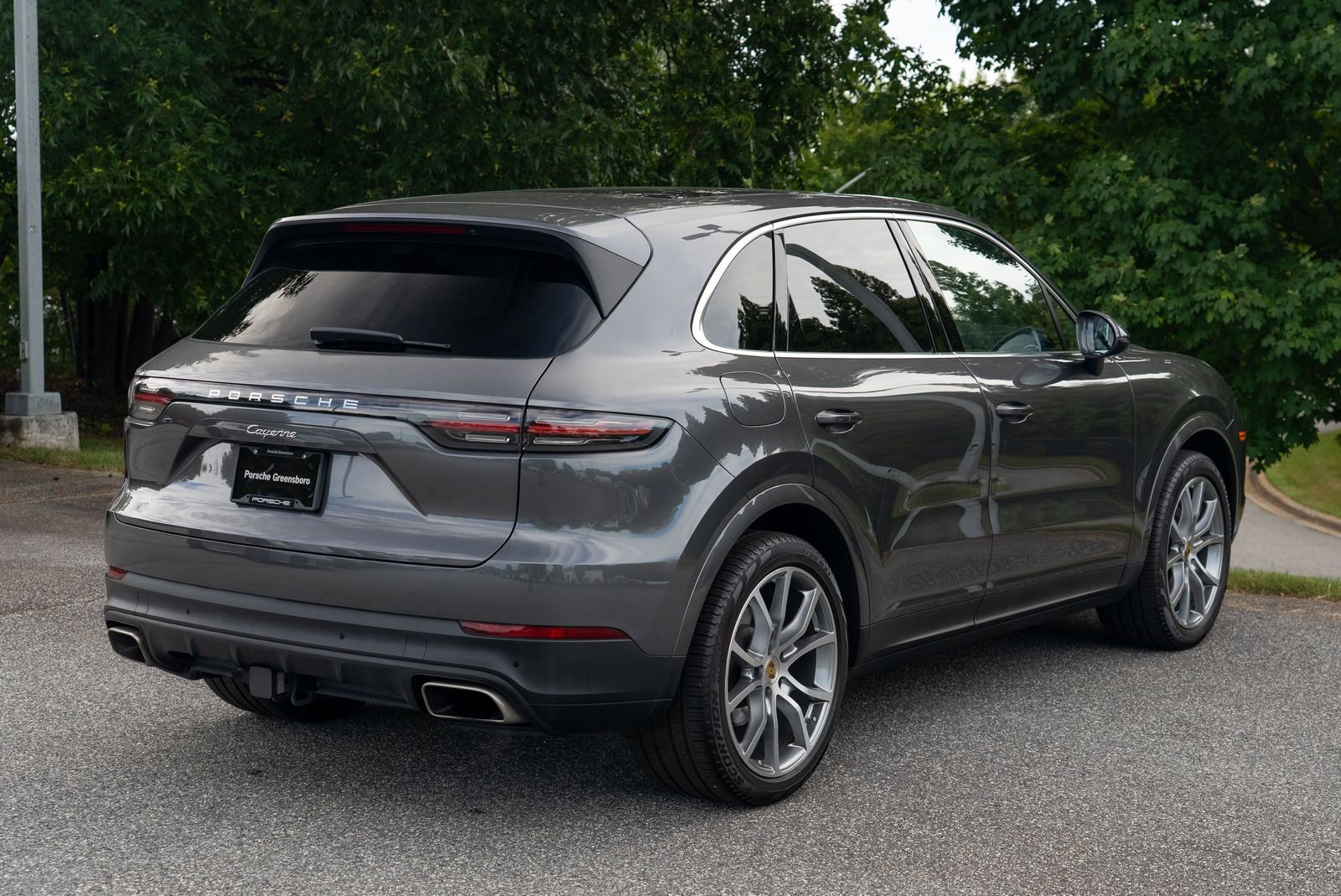 2021 Porsche Cayenne Base photo 9