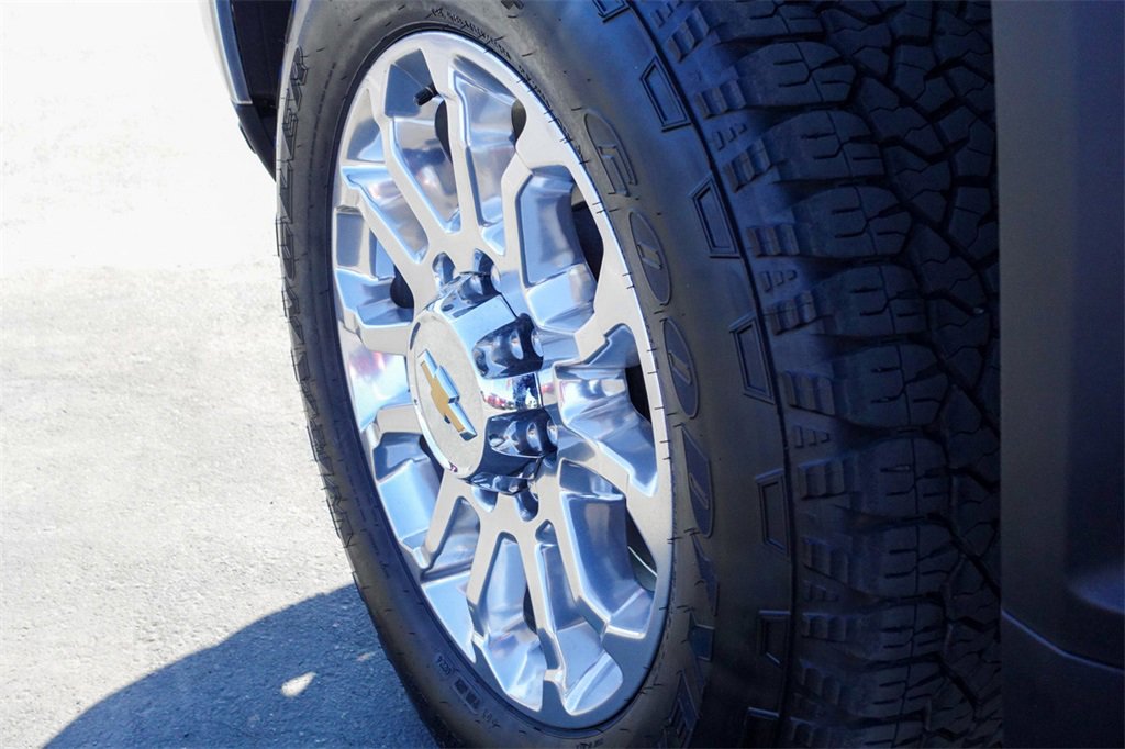 2024 Chevrolet Silverado 3500HD LTZ photo 13