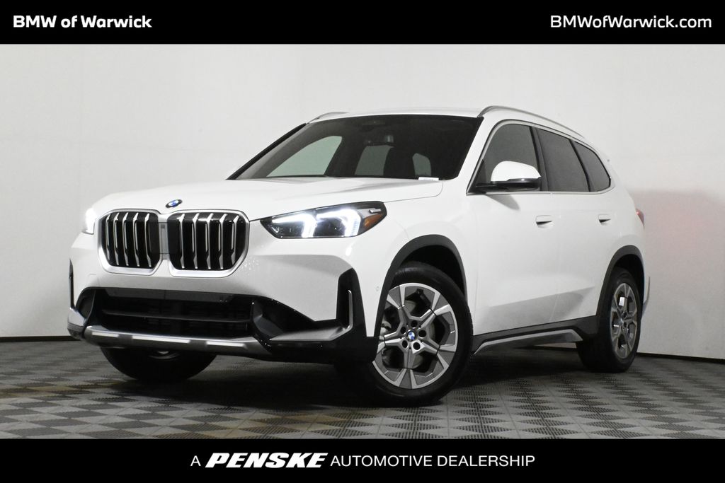 2026 BMW X1 28i's photo