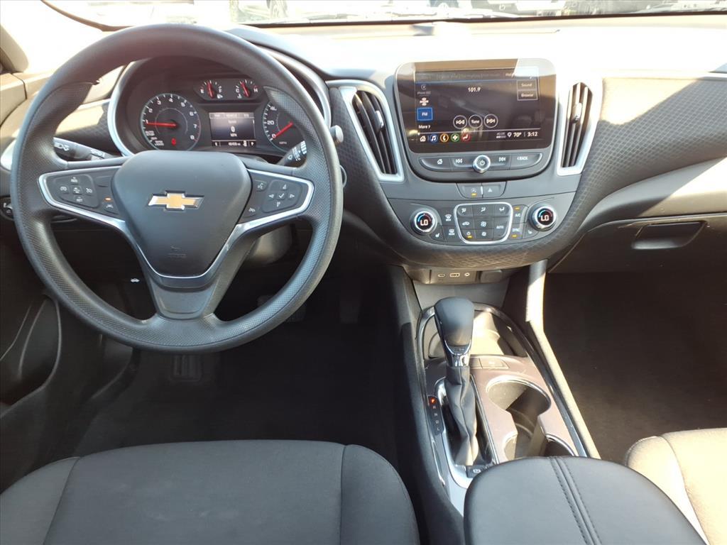 2023 Chevrolet Malibu 1LT photo 11