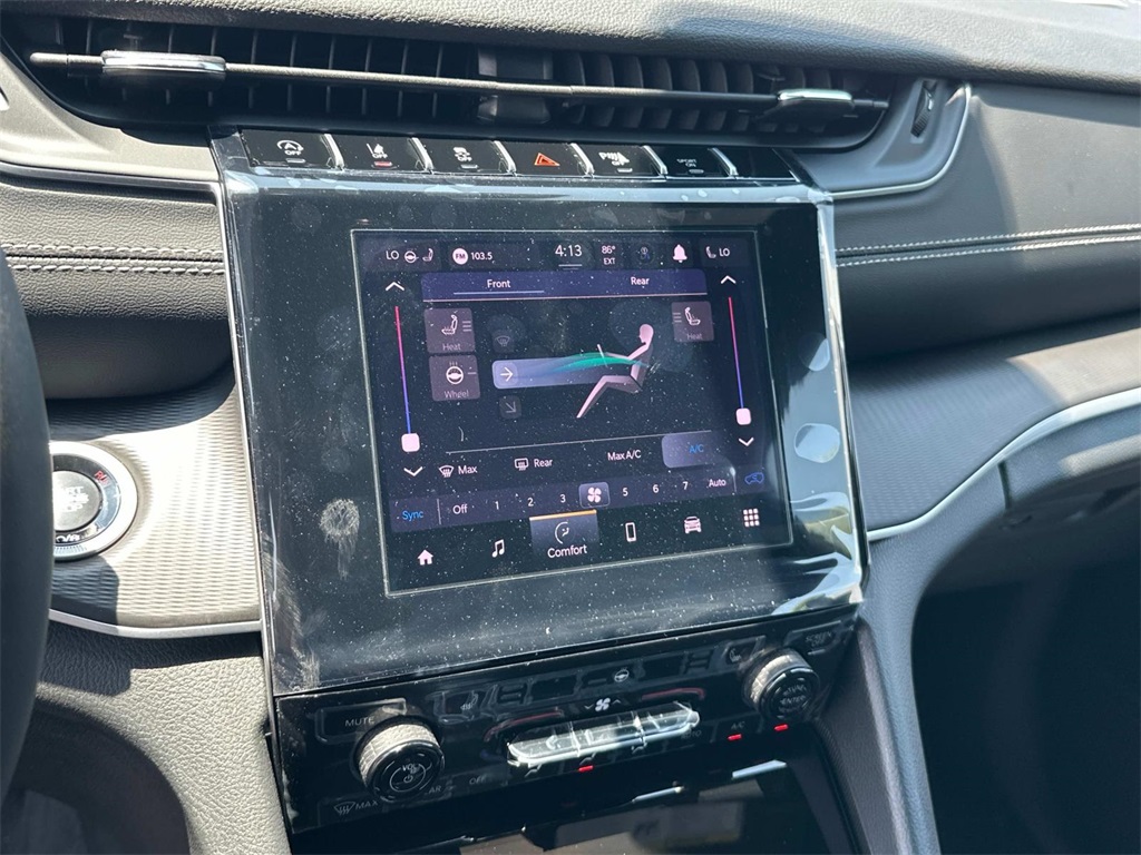 2025 Jeep Grand Cherokee Altitude X photo 2