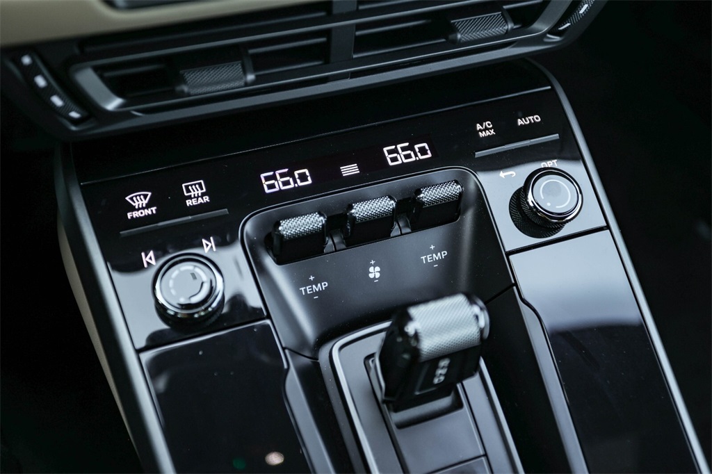 Used 2024 Agate Grey Metallic Porsche Carrera image 29