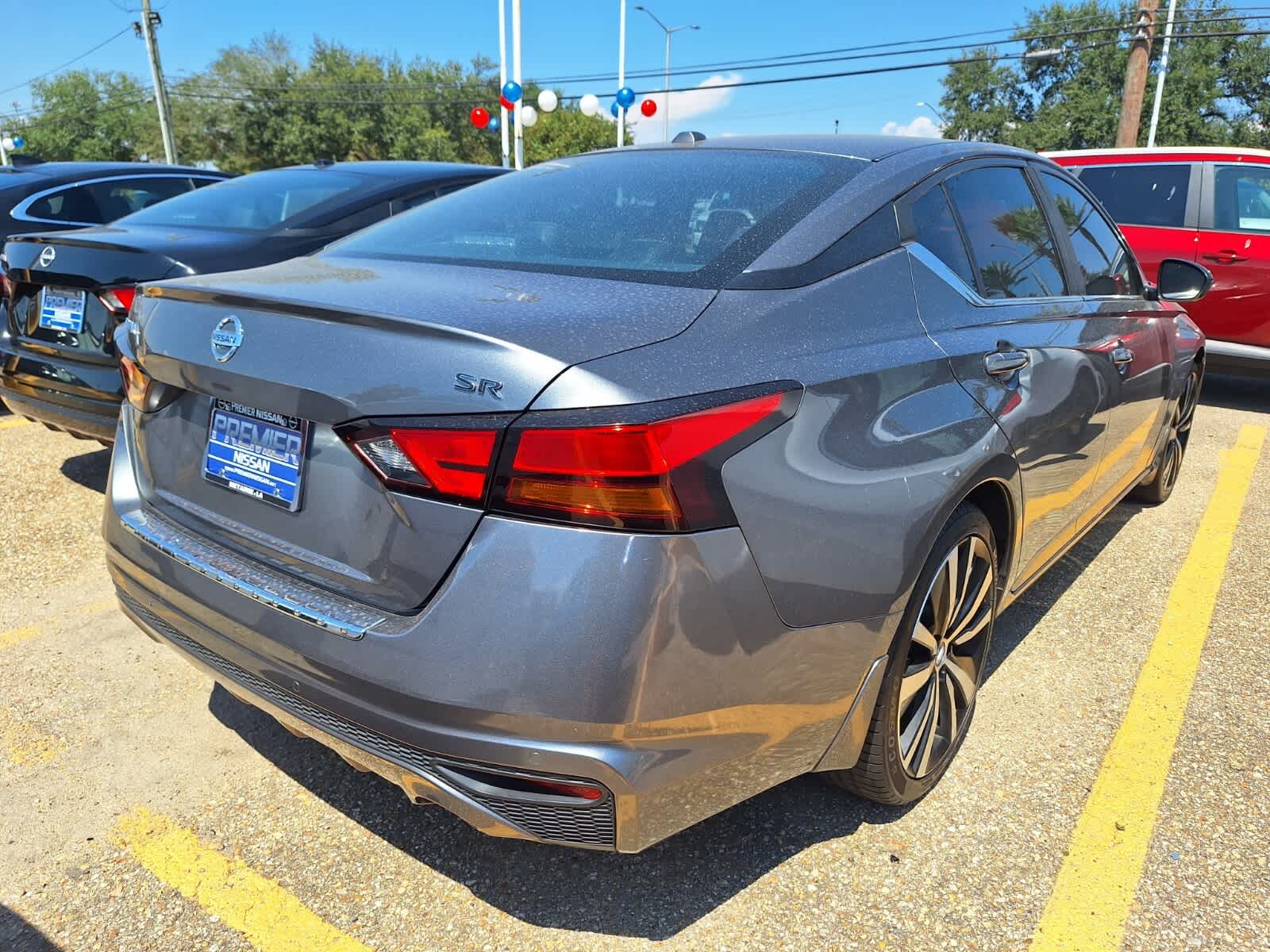 2021 Nissan Altima 2.5 SR photo 4