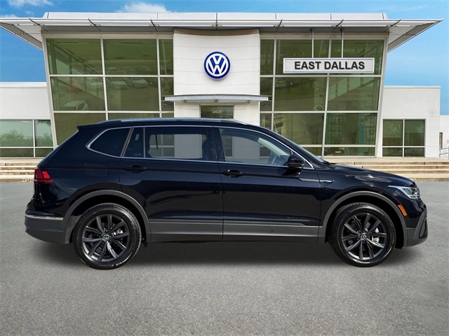 2024 Volkswagen Tiguan SE Wolfsburg Edition photo 2