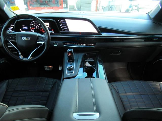 2023 Cadillac Escalade photo 13