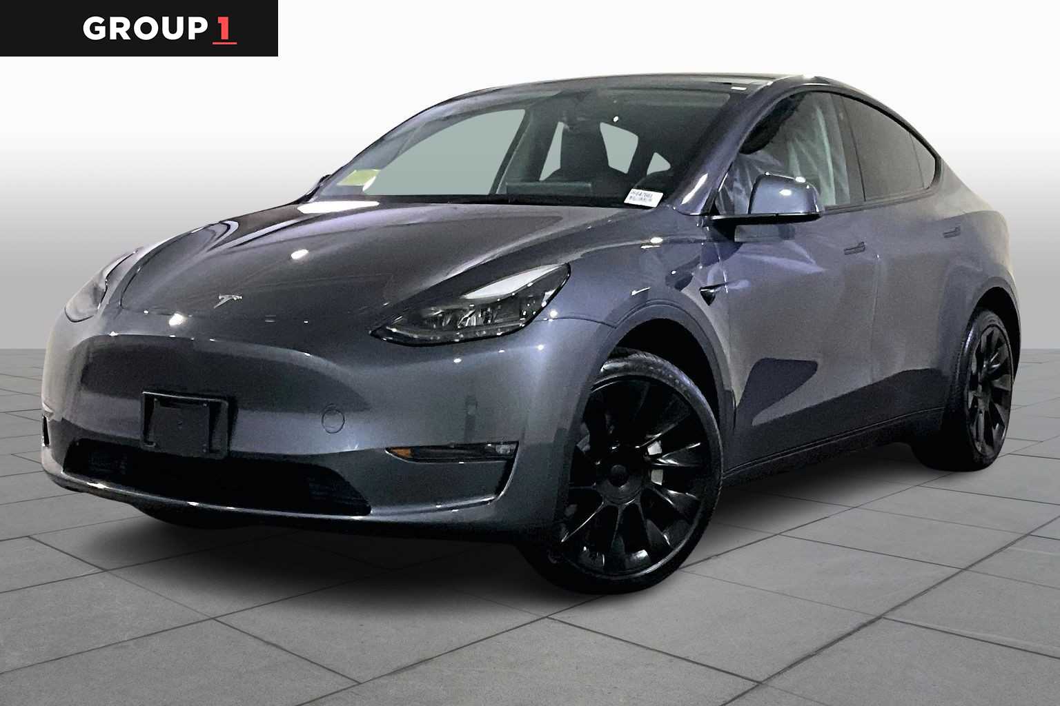 2023 Tesla Model Y Long Range's photo