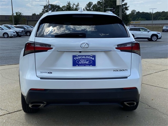 2017 Lexus NX 200t Luxury photo 3