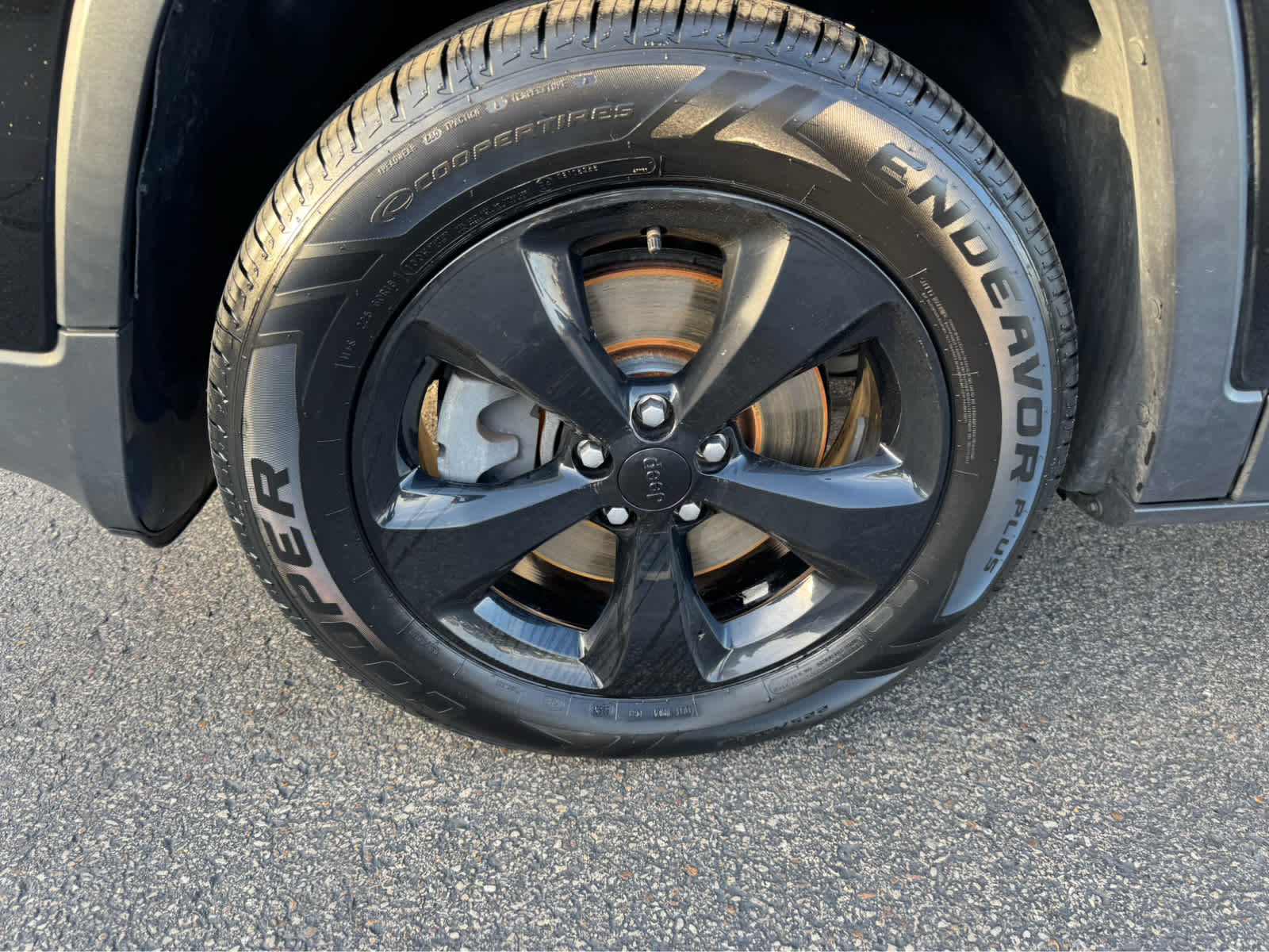 2017 Jeep Cherokee High Altitude photo 11