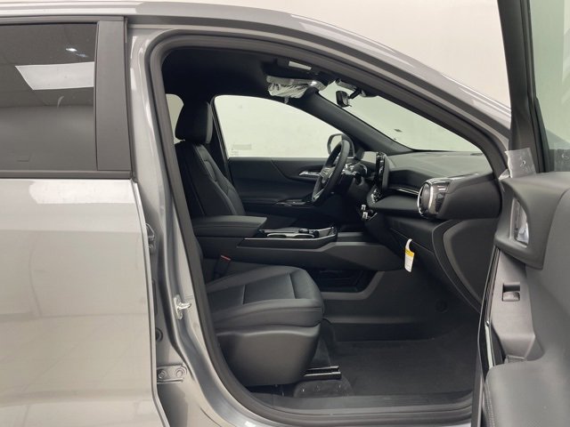 2026 Chevrolet Equinox LT photo 13