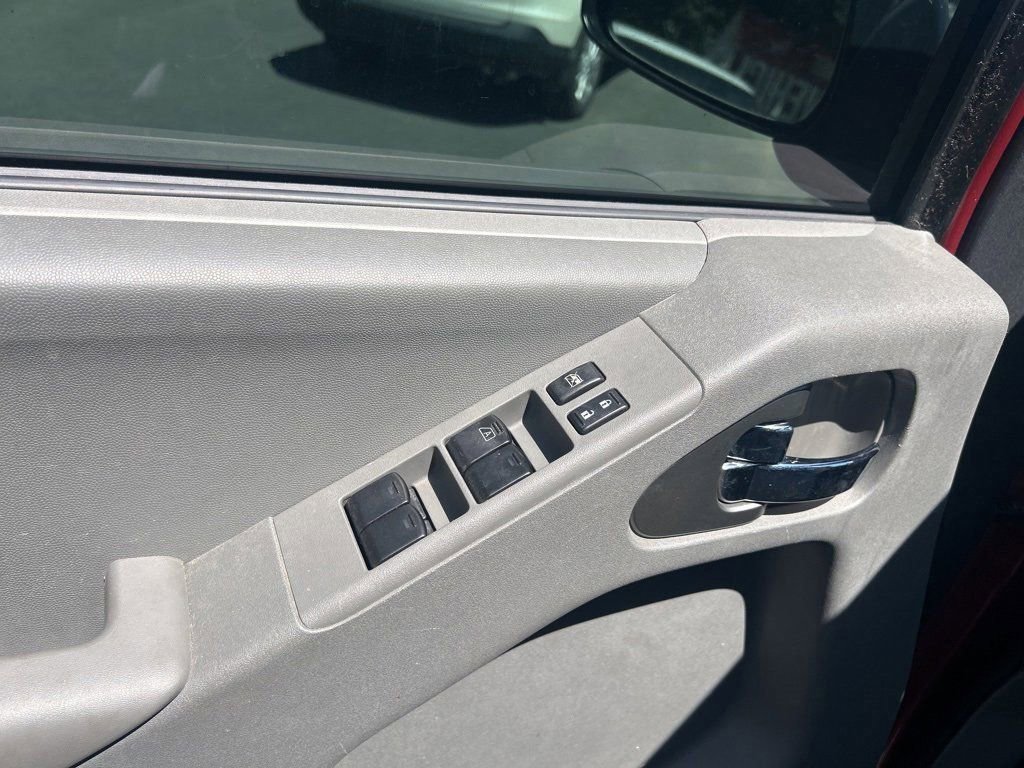 2020 Nissan Frontier SV photo 13