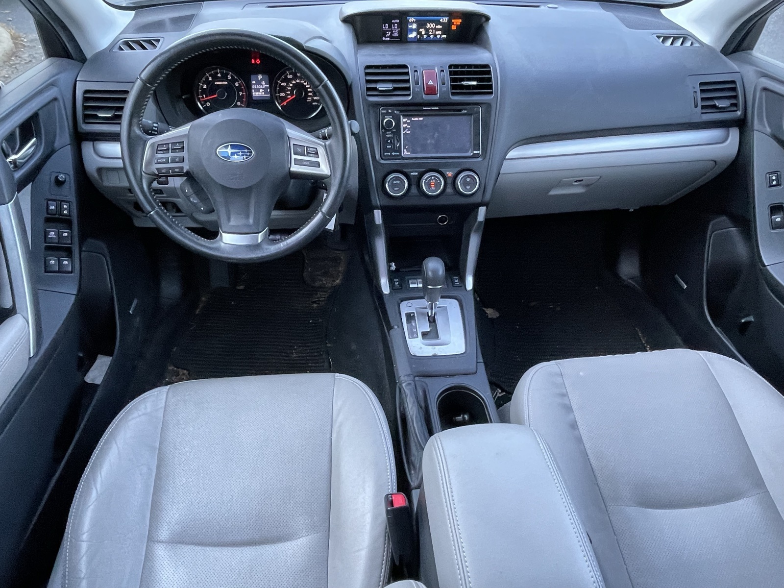 2014 Subaru Forester 2.5i Touring photo 2