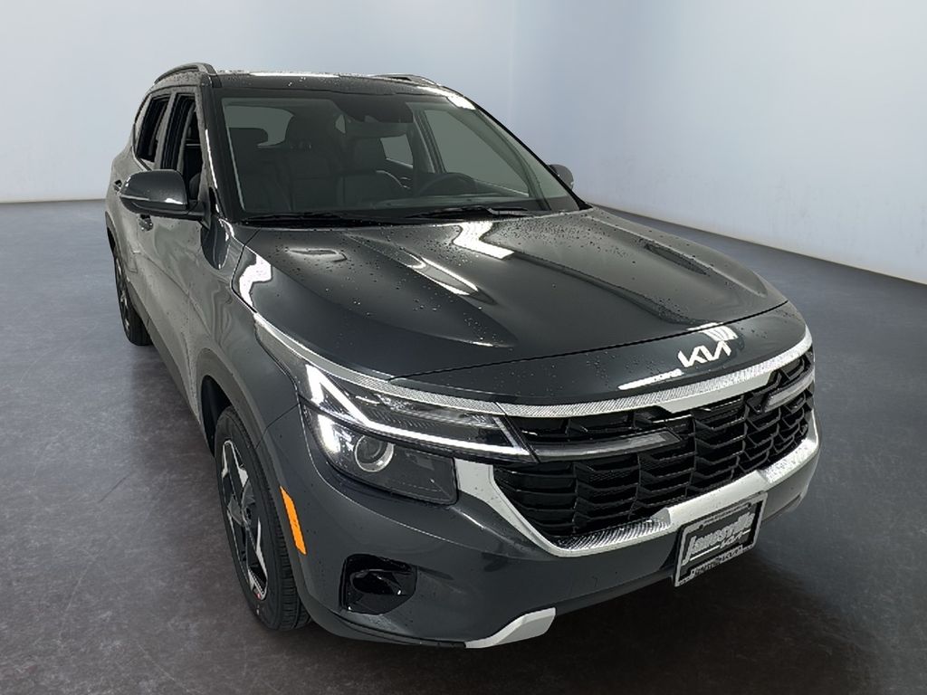 2026 Kia Seltos EX's photo