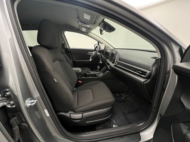 2024 Kia Sportage LX photo 28
