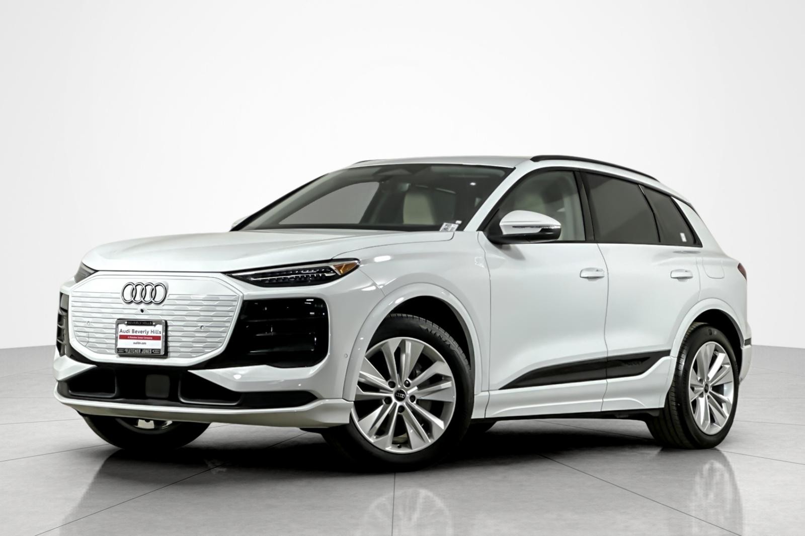 2025 Audi Q6 e-tron Premium Plus's photo