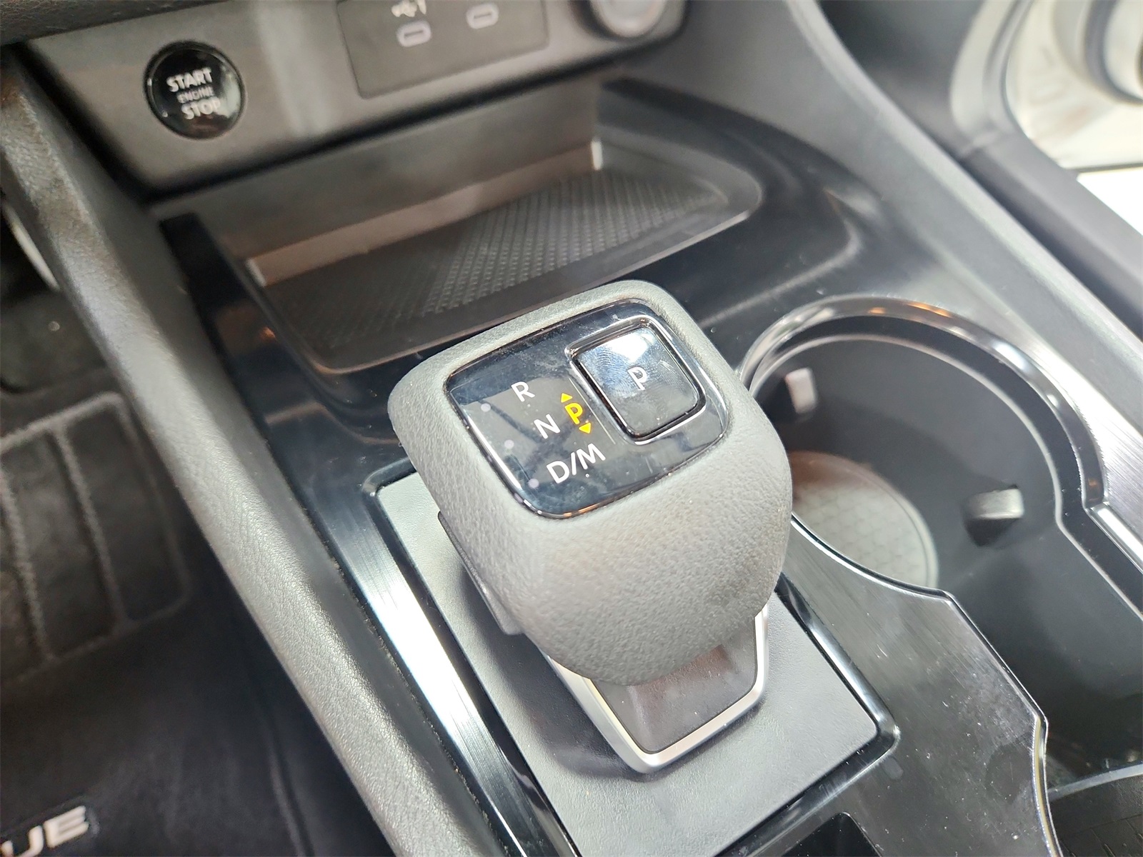 2024 Nissan Rogue SV photo 21